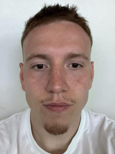 Adrian Hinrichs