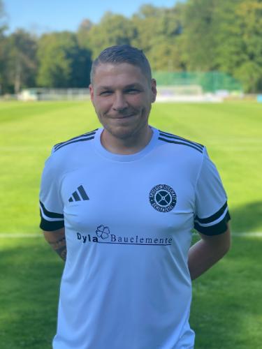 Miles Mämecke