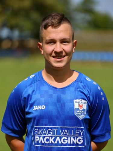 Mika Leon Schmogro
