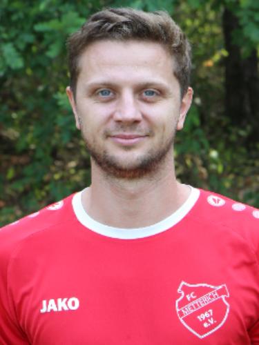 Julian Barz