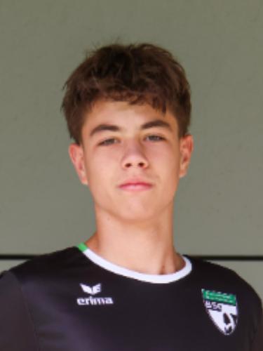 Luka Hinze
