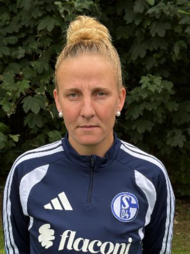 Julia Debitzki