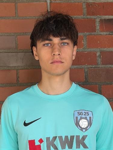 Daniel Radschibajev