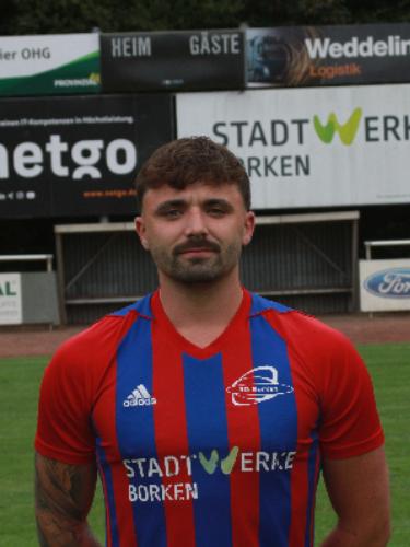 Maximilian Arira