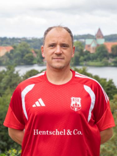 Sven Knuth