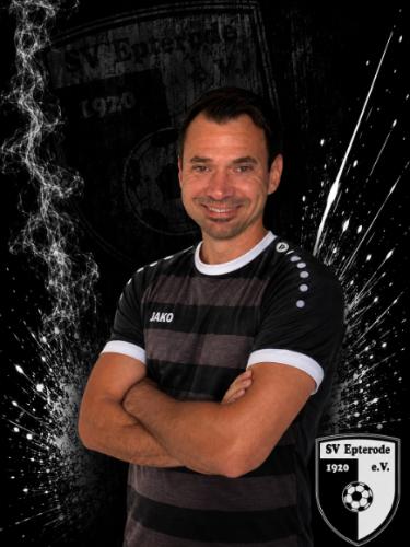 Dominik Halpape