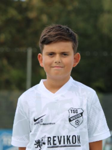 Aron Alija