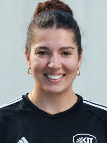 Madeleine Zwar
