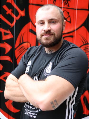 Niklas Bröders