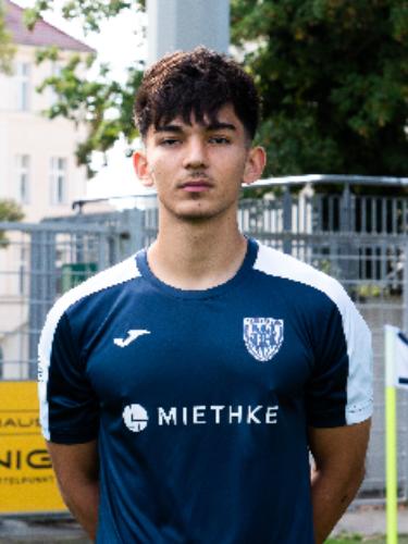 Darius Iwai
