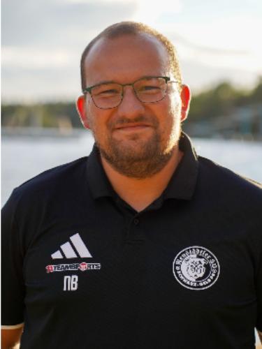 Niklas Becker