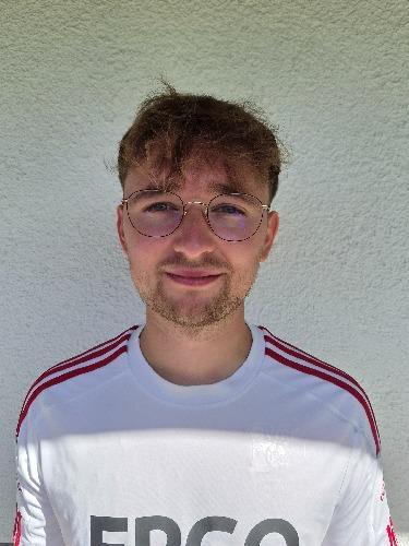 Lucas Selmikat
