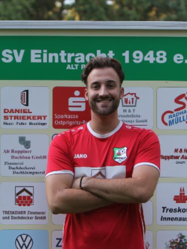 Leon Schirrmeister