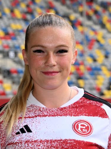 Leonie Simnonia