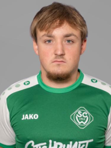 Lukas Becker