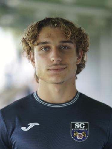 Lukas Becker