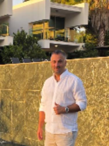Özcan Adigüzel