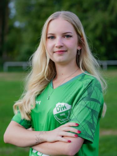 Celina Schwarz