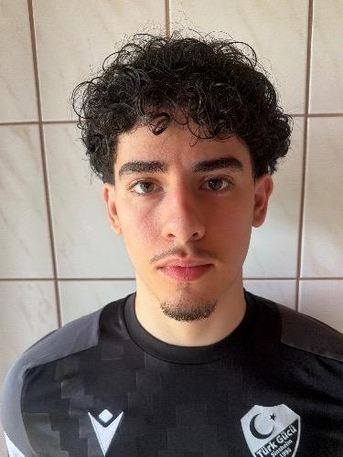 Kamil Brahm