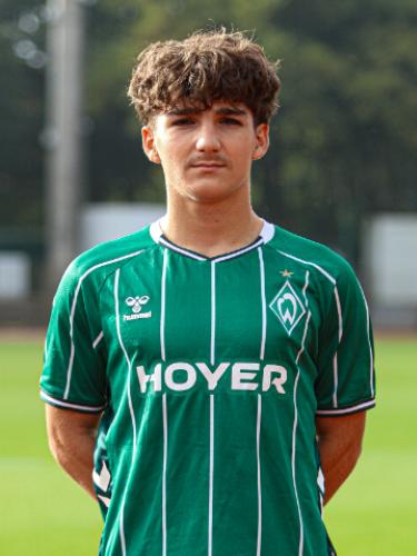 Emre Sprostranov