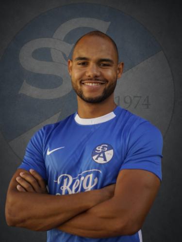Daniel Ezeilo