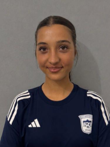 Yade Özcelik