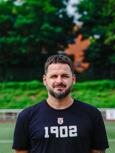 Ayhan Celik