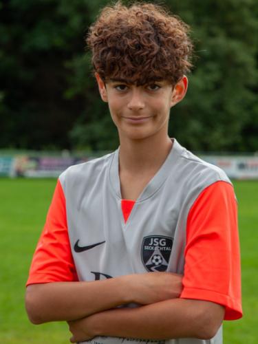 Benett Gönder