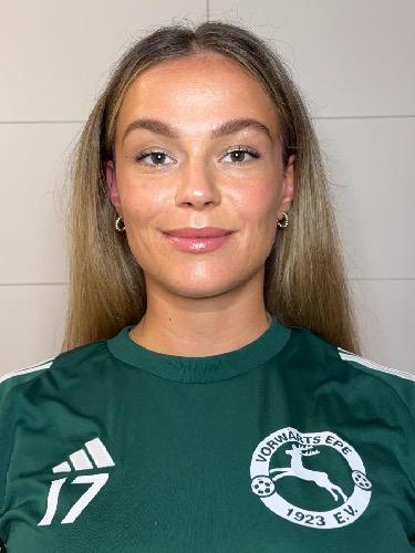 Laura Neubacher Carvalho
